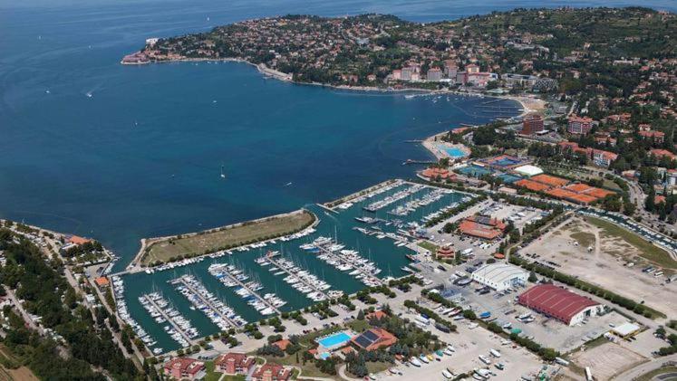 فيلا Floating Sea House Miramare بورتوروز المظهر الخارجي الصورة